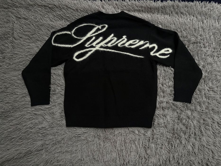 Sweter supreme angora script