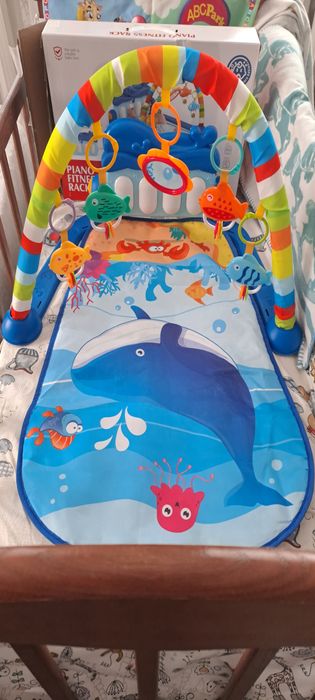 Коврики с игрушками