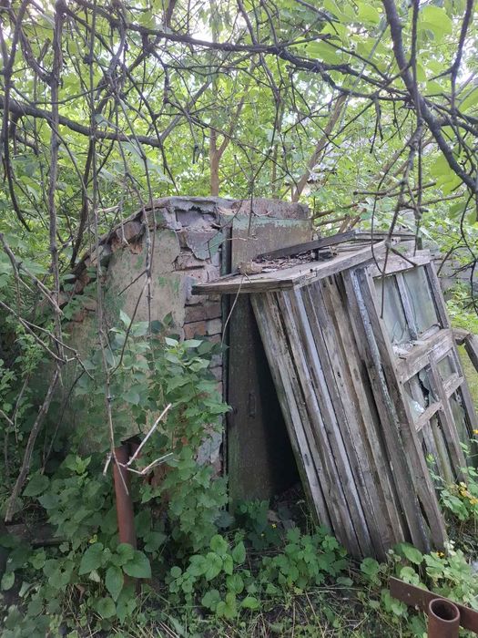 Продаж земельної ділянки із старим будинком в с.Будки
