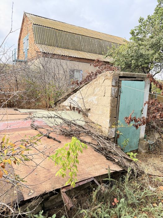 ПРОДАЄТЬСЯ домоволодіння з двома будинками — с. Маріївка, Баштанський район