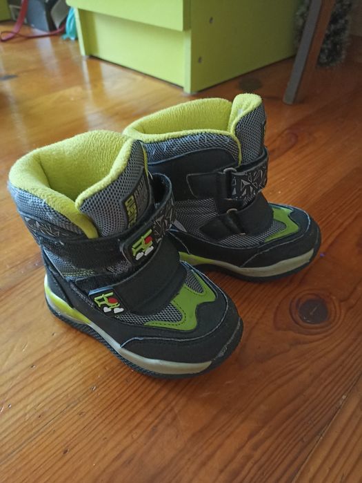 Томики , дитячі ботінки зимові. Розмір 23