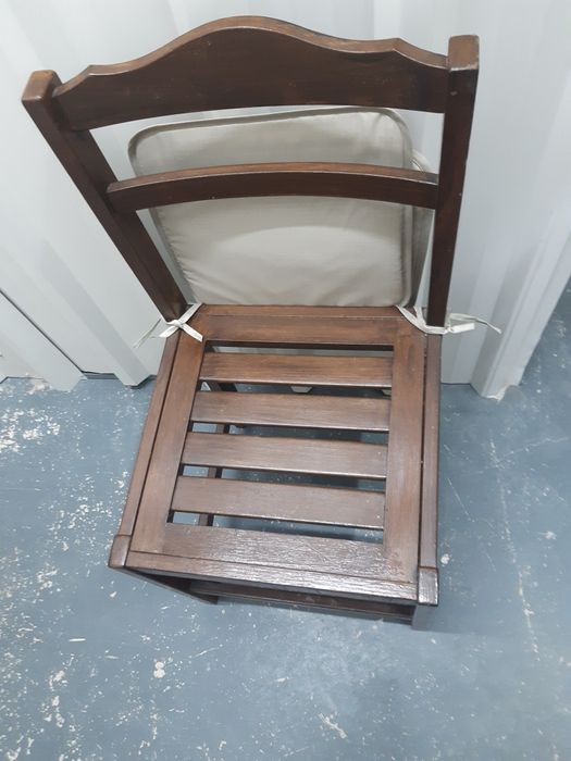 3 cadeira em madeira para mesa de jantar