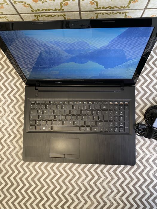 (003) Lenovo/core i5-4th./ram 8gb/GPU 1GB/ssd 256gb