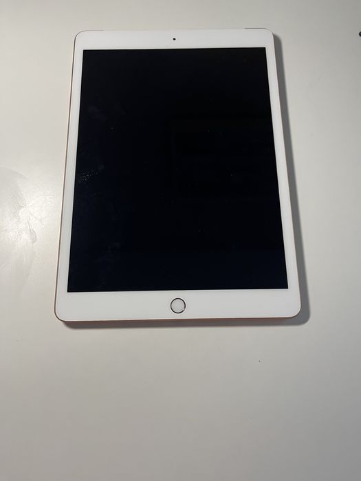 I Pad 8 generacji - 32 GB