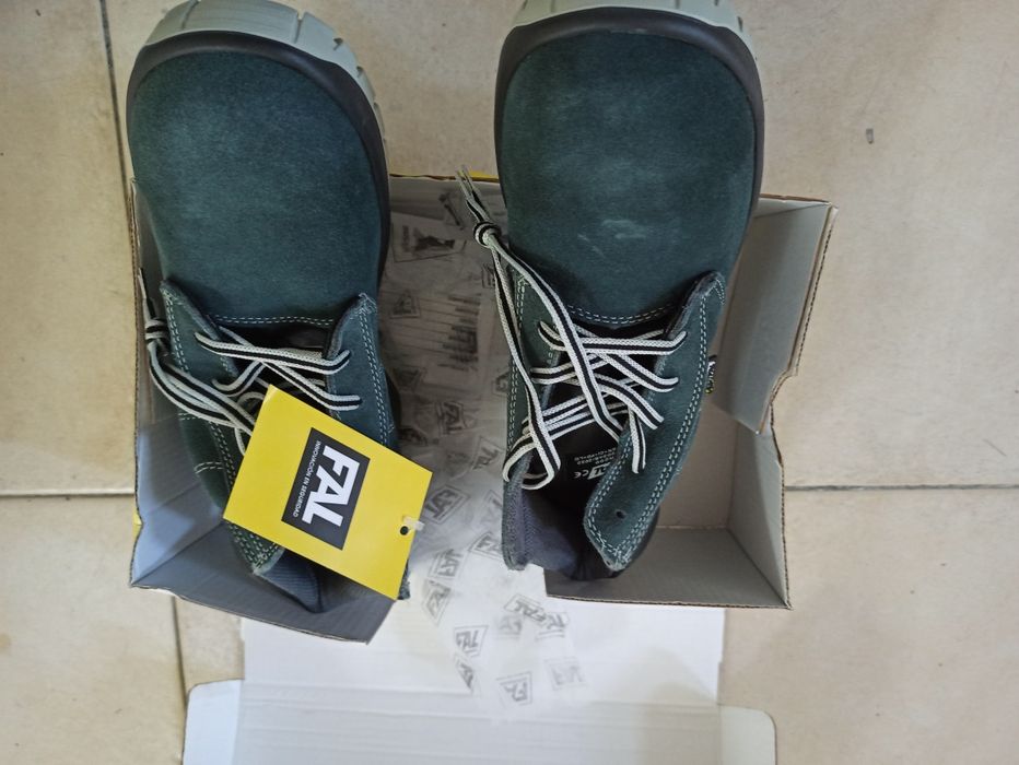 Botas e sapatos de proteção