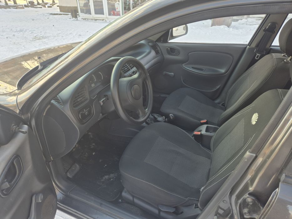 Заз сенс 2014 року 2 комплекта резини