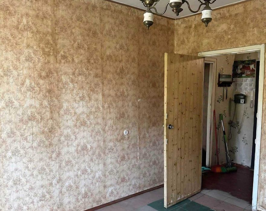 Продам 2-х кімнатну квартиру на Кримському бульварі. - View 6
