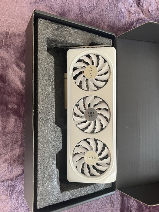 RTX 4060 White Semi Nova