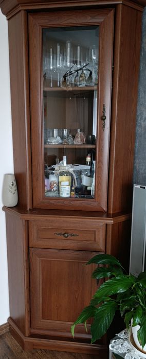 Witryna narożna kent