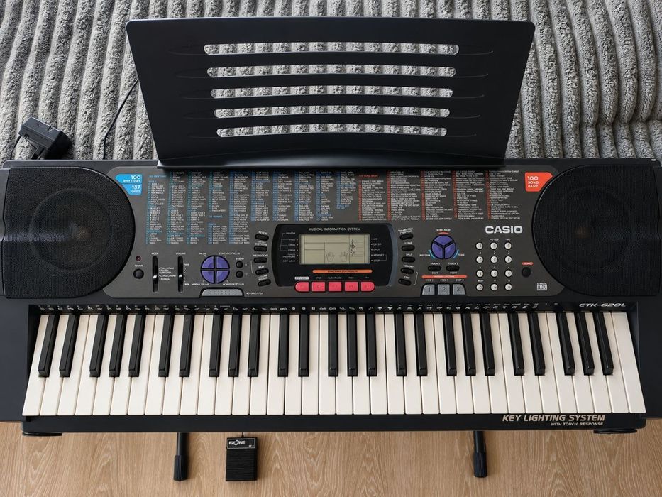 Синтезатор Casio