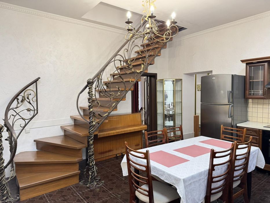 Оренда Будинку Черёмушки гараж двір теплий будинок