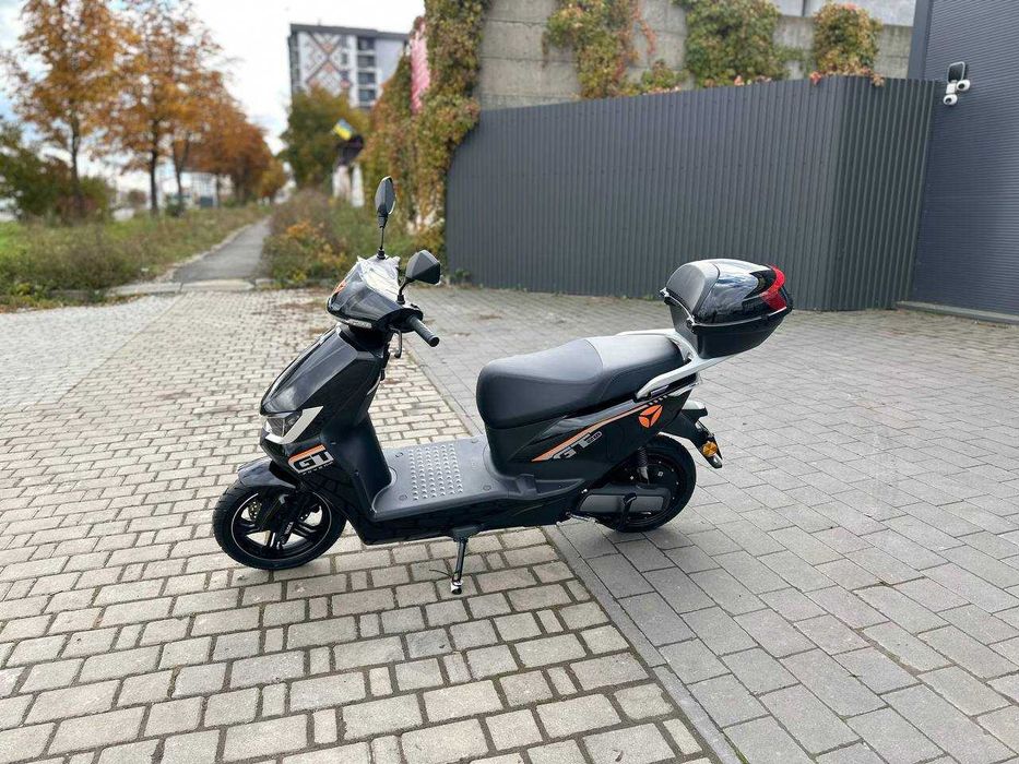 Електроскутер YADEA GT20