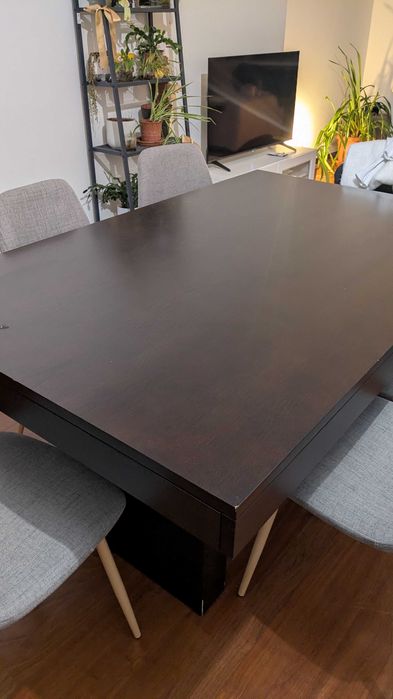 Mesa jantar para famílias numerosas