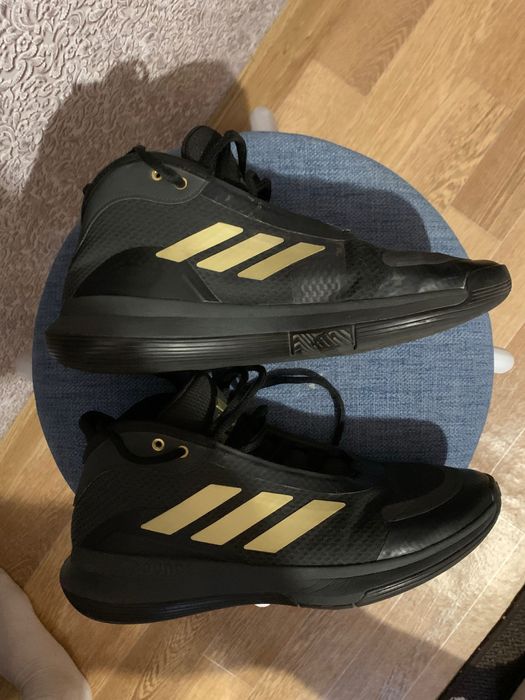 Баскетбольні кросівки Adidas Bounce Legends