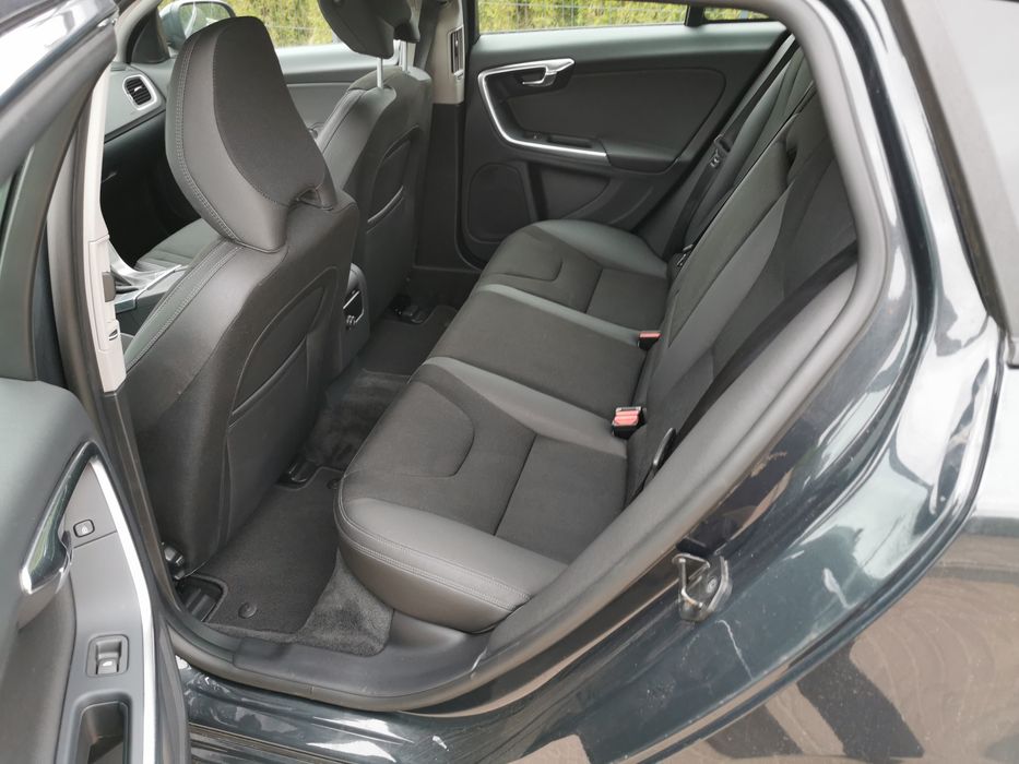Volvo V60 Bezwypadkowy Zadbany Po Serwisie
