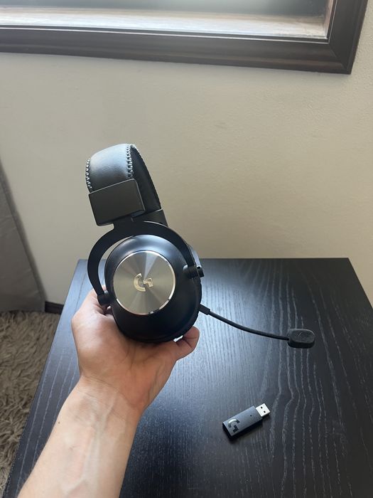 Logitech g pro wireless headset