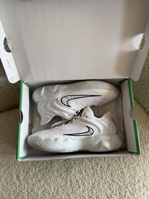 Кросівки кроссовки Nike Giannis Immortality 42,5р