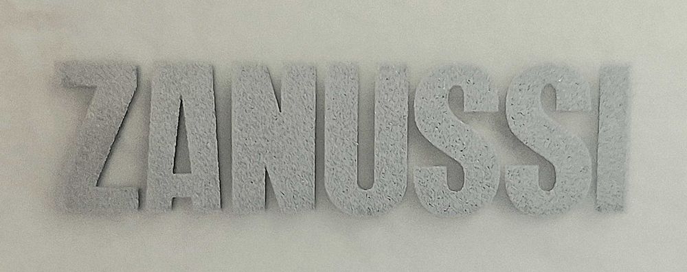 Frigorífico Zanussi (As medidas: 140/55/55)