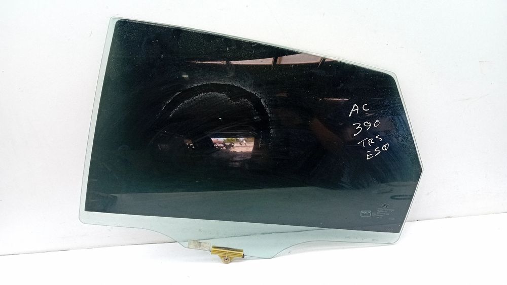 Vidro porta trás esquerdo HYUNDAI i30 (FD)