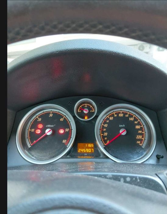 Opel Astra — fotografia 3
