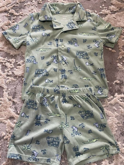 Костюм дитячий  Carters на 3/4 роки