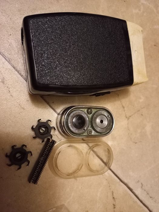 Электробритвы СССР Харьков 15М и Киев под ремонт Состояние не рабочее ...