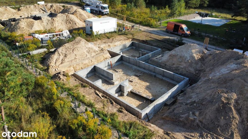 Duży, ekonomiczny dom. Garaż 2-stanowiskowy. Przy puszczy. Spokój.