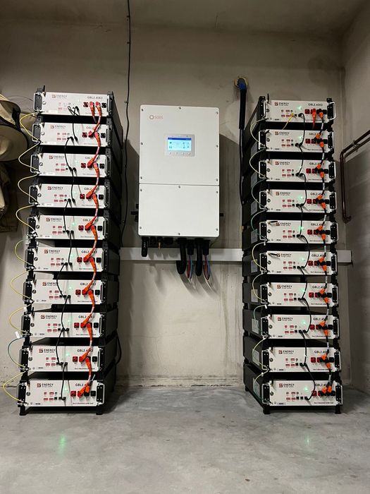 Magazyn Energii 10KWH + SOLIS S6-EH3P10K-H-EU 10kw