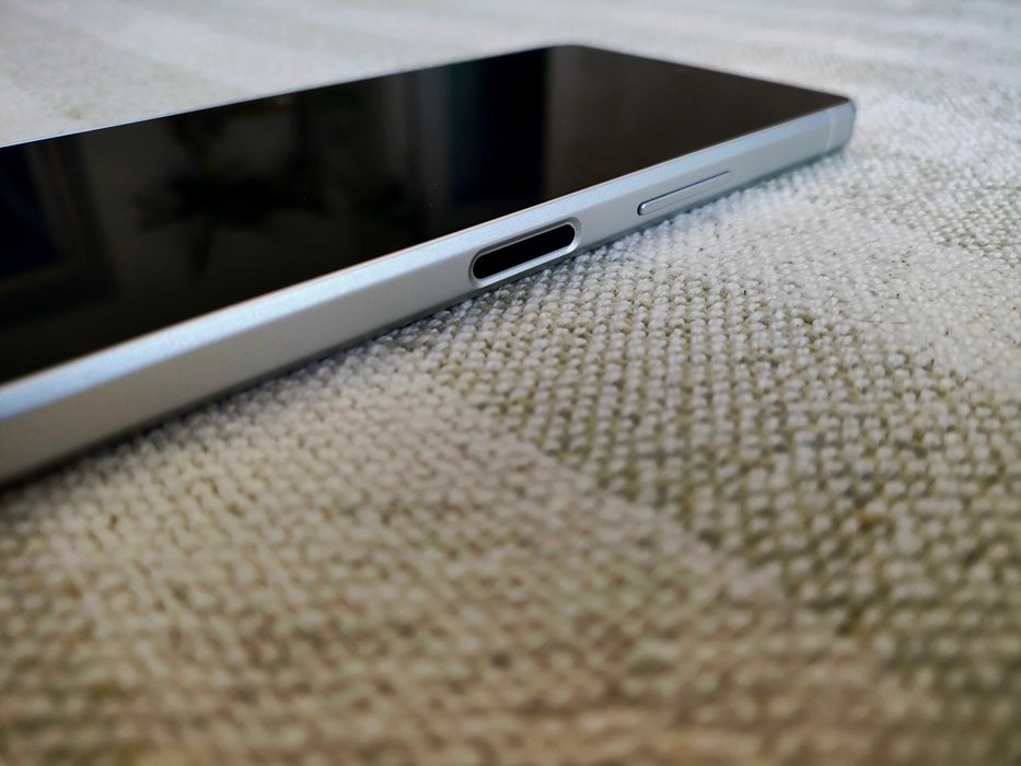 Игровой смартфон Sharp SH52D с мощным процессором Snap8Gen2, 2sim IP68