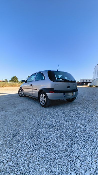 Opel  Corsa 1.7 DTI - 5 Lugares