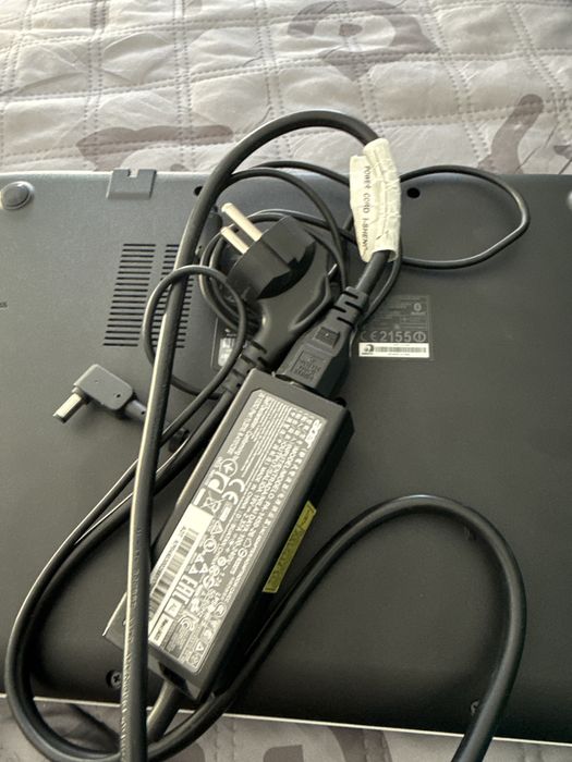 Notebook acer N15W3 idealny biały