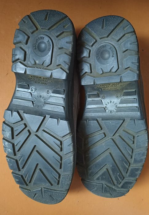 Спецобувь / Защитная обувь 43р