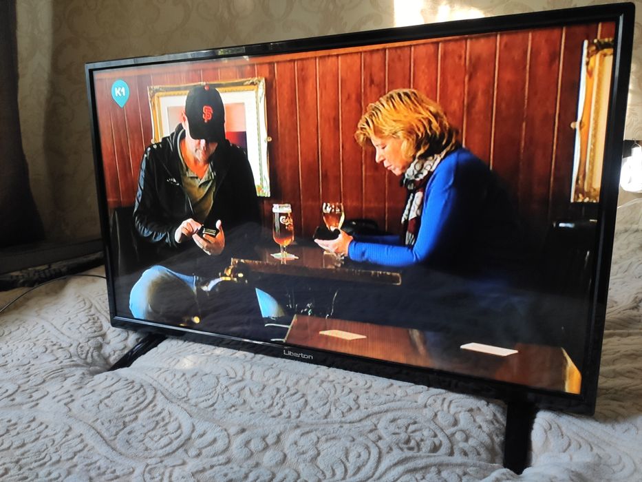 Телевізор смарт 32