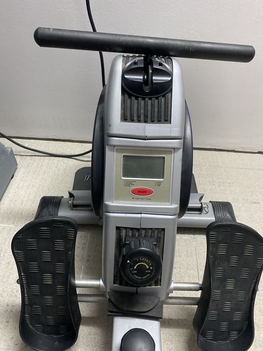 Maquina de remo para reparar elástico