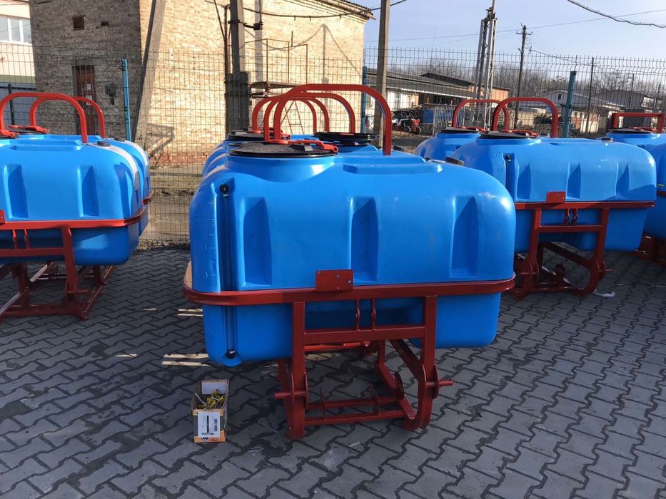 Навісний оприскувач, оприскувач, обприскувач польський