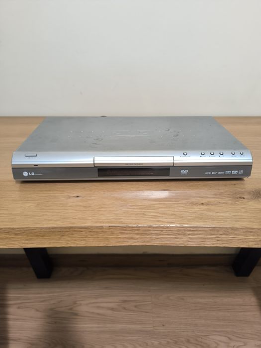 Leitor de DVD LG (Modelo DVD6054) – Funcional e Compacto