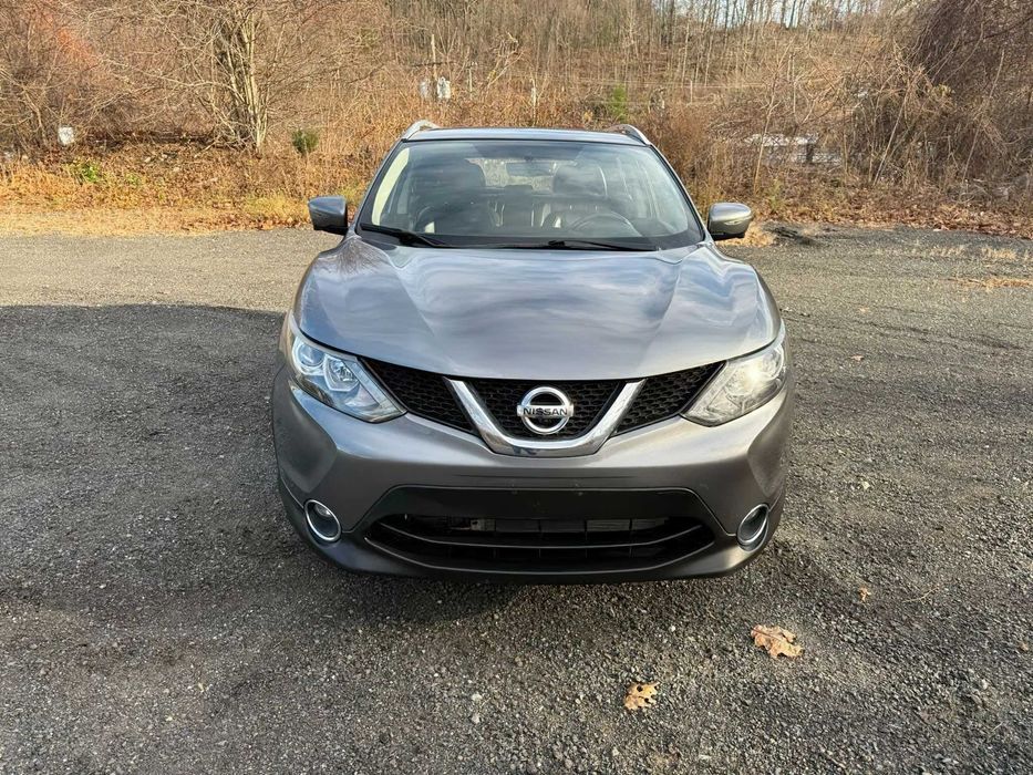 Nissan Rogue Sport SL      2017