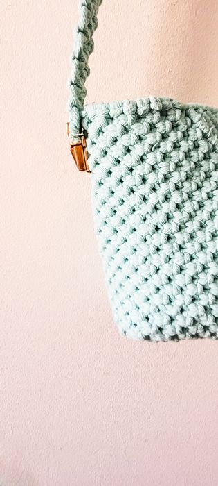 Mala tiracolo em Macramé