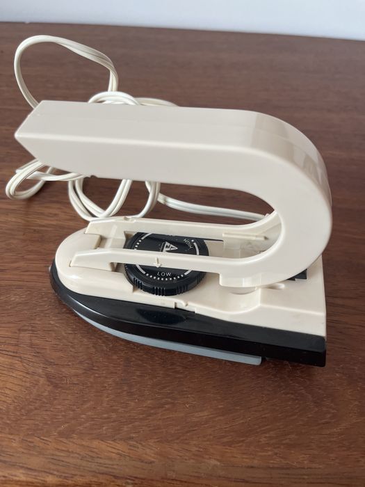 Ferro engomar viagem