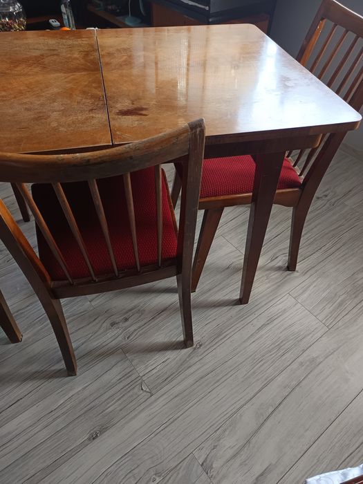 Stary, rozkładany stół prl