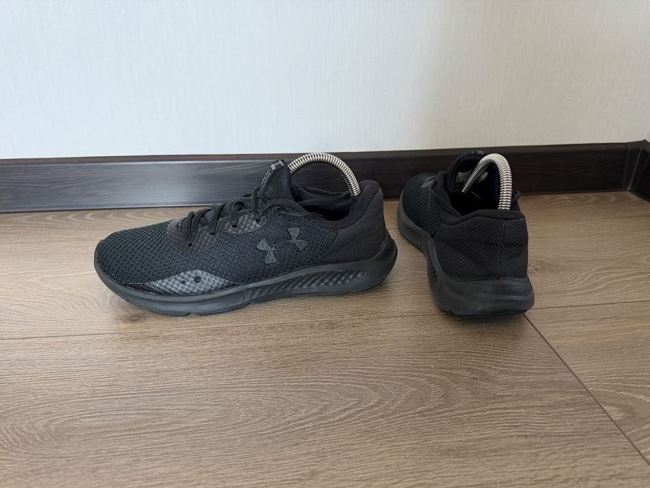 кросівки under Armour 42.5 розмір