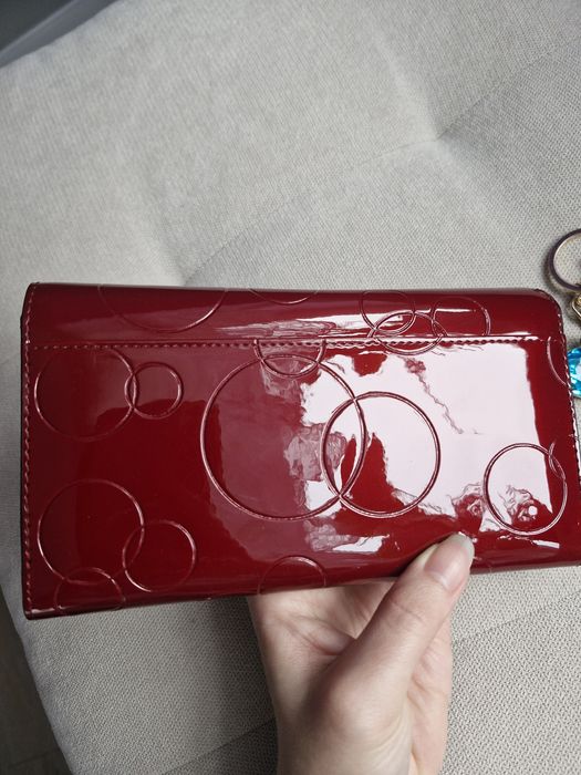 Nowy portfel czerwony ekoskórka lakierowana