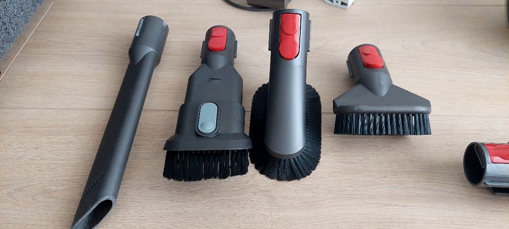 Dyson v10 Absolute