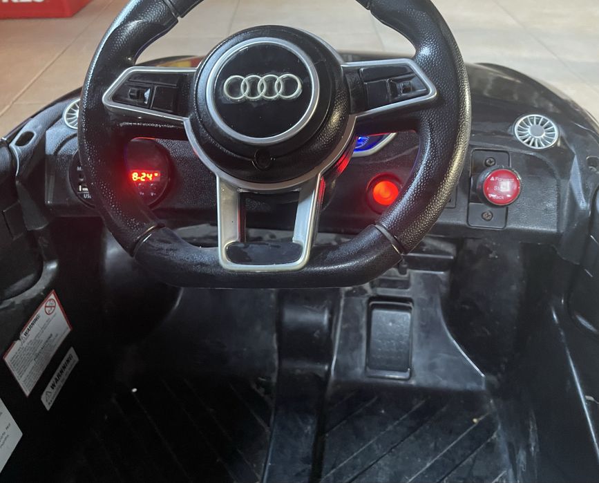 Audi tt rs preto bateria de 12v