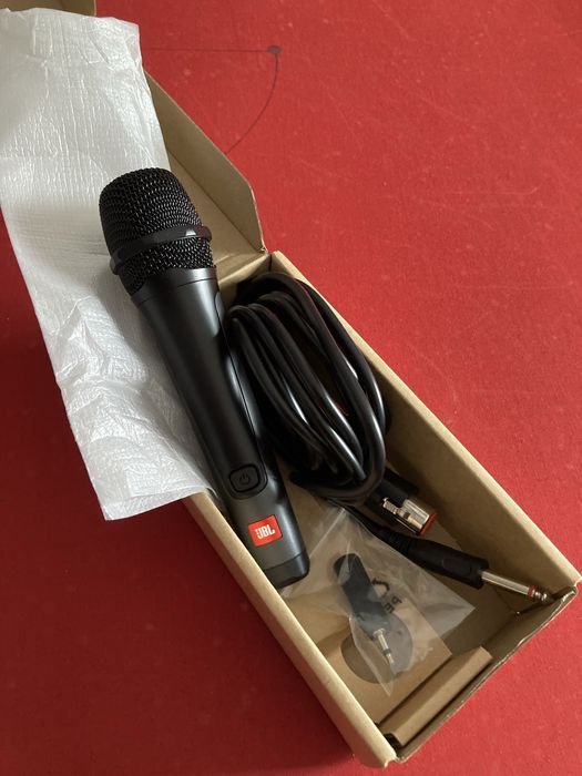 Microfone JBL com fio