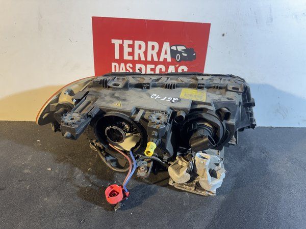 Farol Frontal BMW E46 esquerdo 0301089275