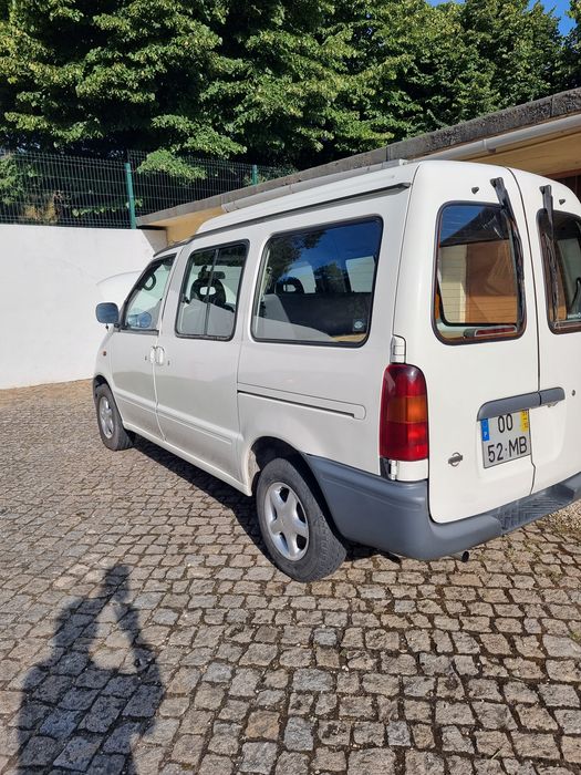 Vendo Nissan Vanette  Cargo 2.3HD 5 Lugares