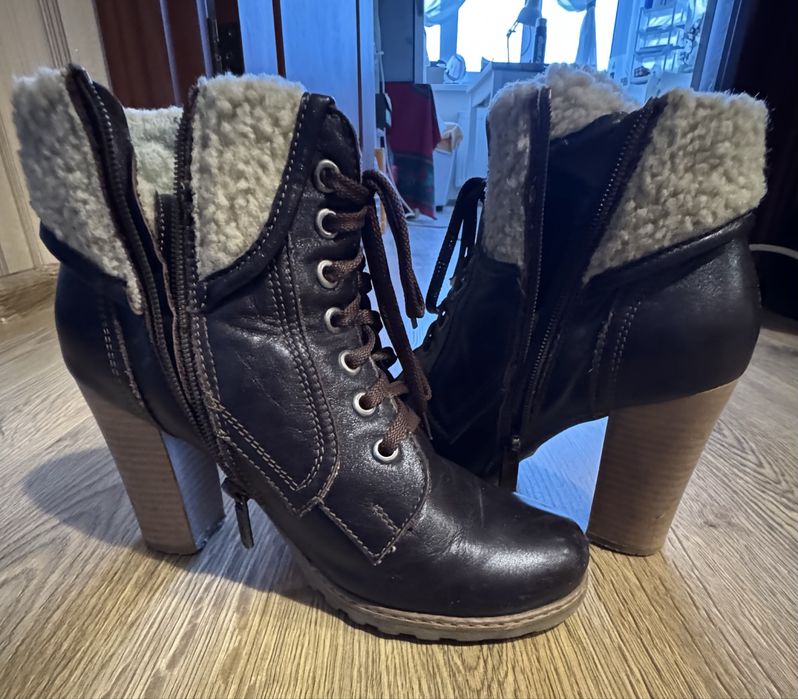 Віддам шкіряні ботільони на підборах