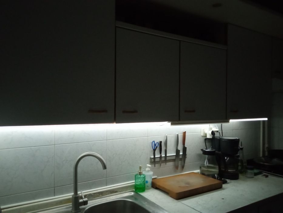 светодиодная неоновая лента с USB-подключением.