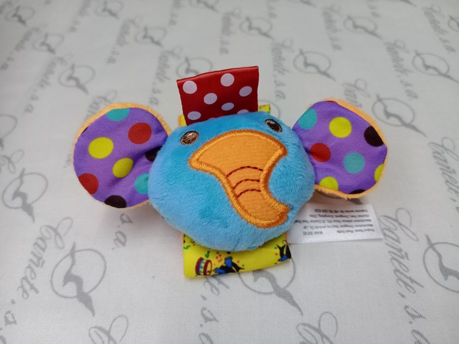 Детская игрушка погремушка Lindo на руку